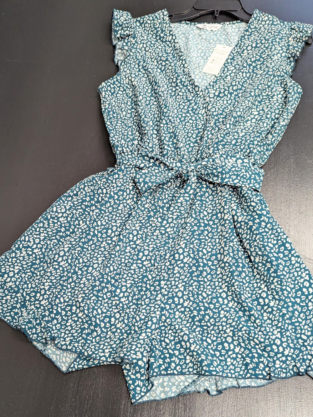 BRAND NEW! Cupshe Teal Floral-Print Wrap Romper with Self-Tie Wais, Sz Small